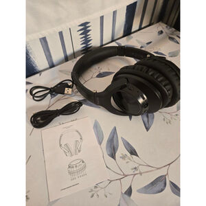 Unisex OWSUENI Over-Ear Headphones in Black, One Size